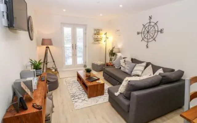 Apartment 2 Tyn y Gongl