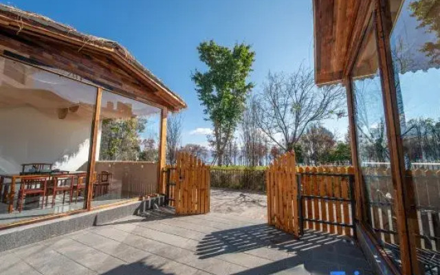 Puju Homestay (Erhai)