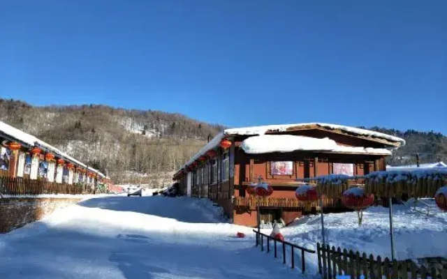 Wuchang Xuegu Jinxiu Inn