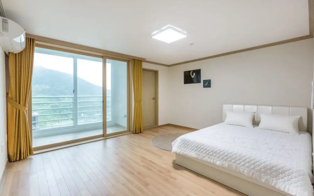 Paradise Geoje (Beach)