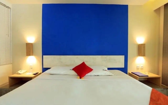 RedDoorz Plus near Kuta Square