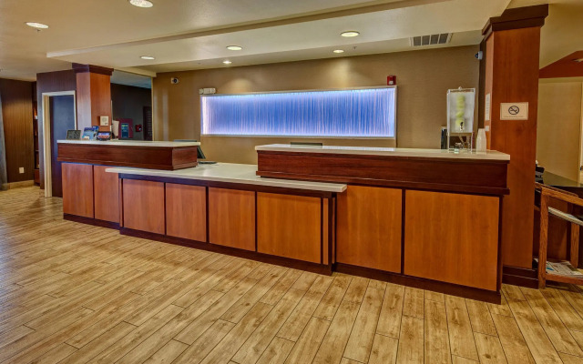 Fairfield Inn & Suites by Marriott Russellville