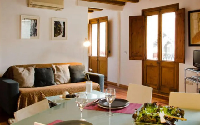 Ripoll Apartments