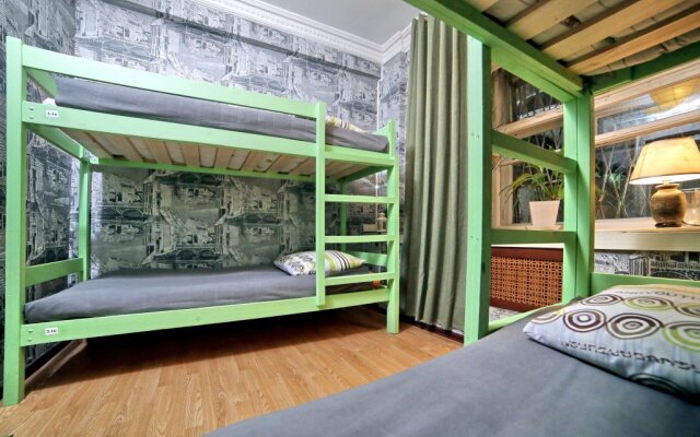 Гостиница Hostel Bryusoff в Москве 1 отзыв об отеле, цены и фото номеров - забронировать гостиницу Hostel Bryusoff онлайн Москва комната для гостей