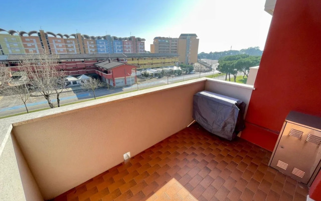 Cozy Flat 370m From the Beach