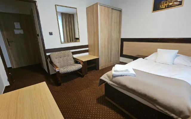 Hotel Adler
