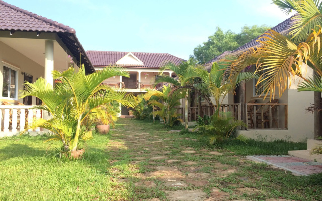 The MoonFlower Bungalow