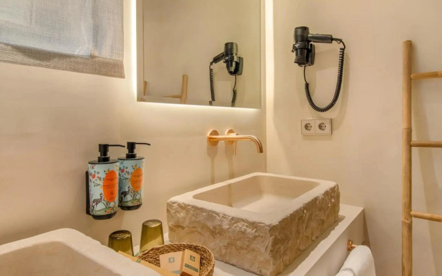 Suites by Miramar - Adults only