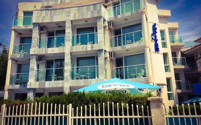 Отель Jupiter Family hotel Болгария, Балчик - отзывы, цены и фото номеров - забронировать отель Jupiter Family hotel онлайн вид на фасад