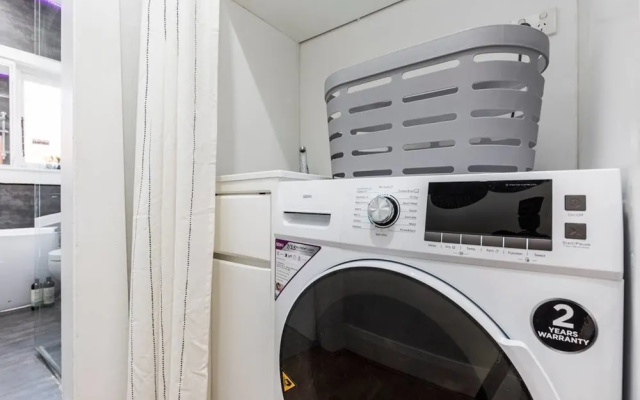 2 Bedroom Apt In Bondi Junction With Parking