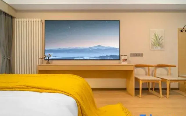 Yulanting Hotel (Zhengzhou East High-speed Railway Station Yulin Square)