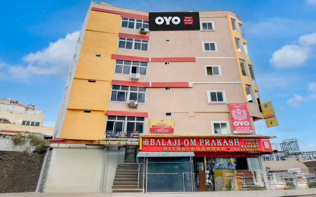 Hotel O by OYO Madhu Grand Luxury Rooms