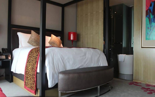voco Suites Shenzhen Huanggang by IHG