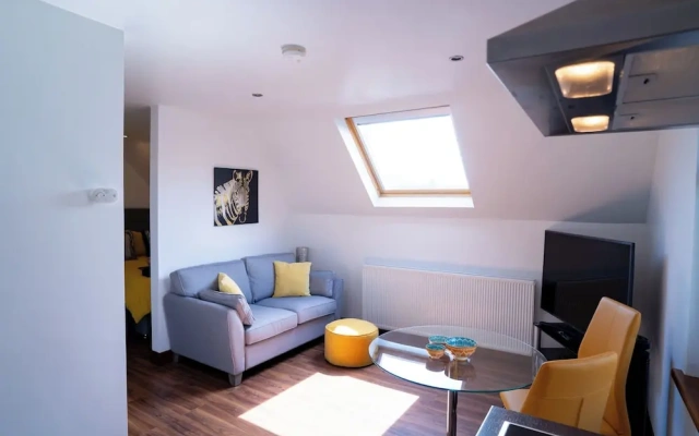 Limavady Cherry Tree Apartment, Sleeps 2 & Parking