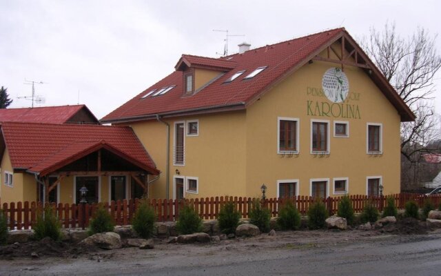Golf Hotel Karolina вид на фасад