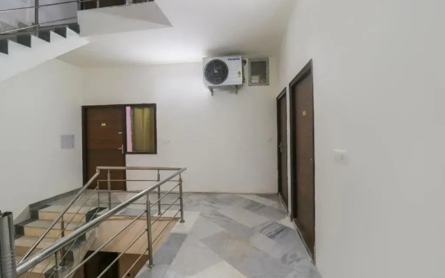 Hotel Legend by OYO Rooms