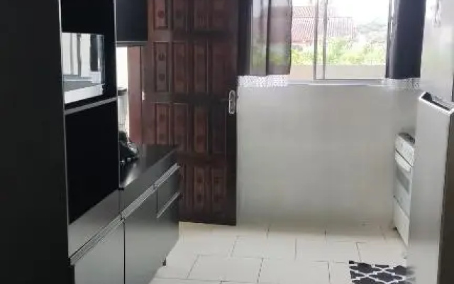 Casa Sobrado com 3 quartos em matinhos