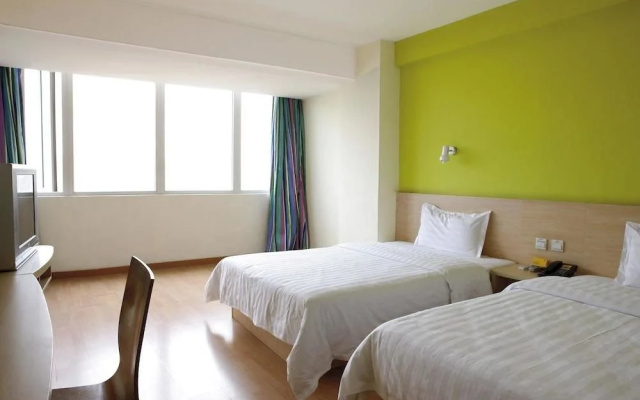 7 Days Inn (Jining Railway Station)