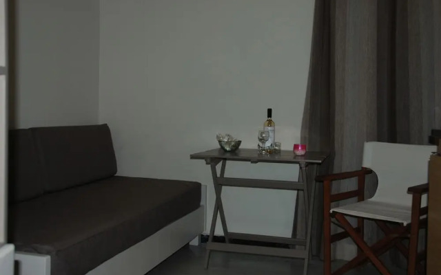 Seafalios Apartments