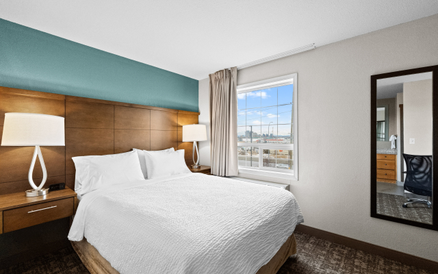 Staybridge Suites Calgary Airport by IHG