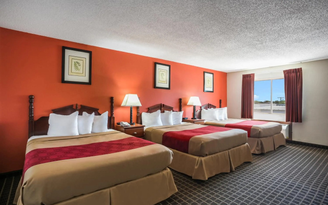 Rodeway Inn Cedar Rapids Westdale