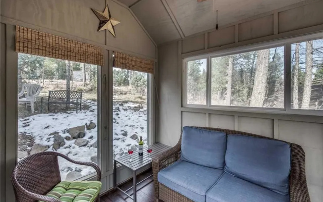 Antler Crossing - Two Bedroom Cabin
