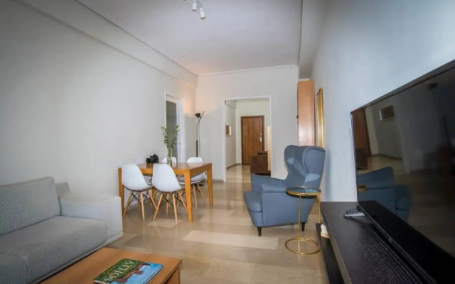 Argonauts Apartment