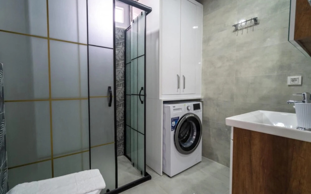 Apartment With Balcony Close to Beach in Muratpasa