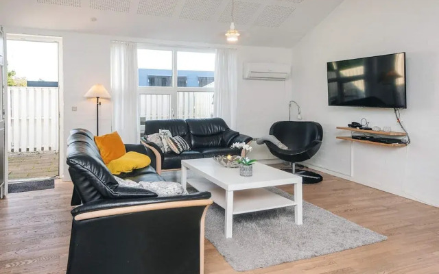 Modern Beach Retreat in Blavand-by Traum