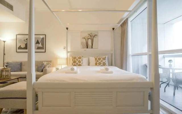 Elegant Apartment Close to The Metro!