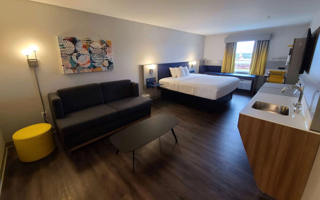 Microtel Inn & Suites by Wyndham Milford