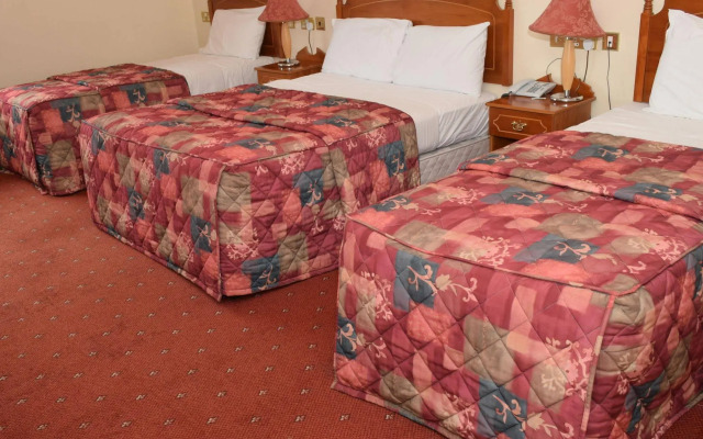 The Rhu Glenn Hotel