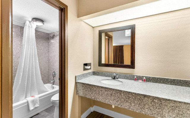 Econo Lodge Texarkana I-30