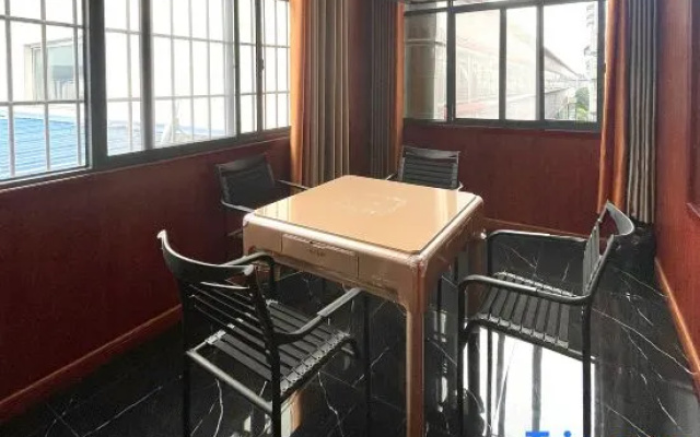 Nood Xinyi Hotel