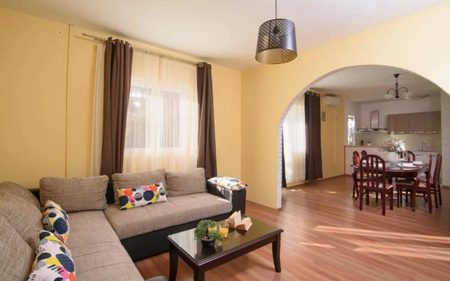 Apartmen Karmen 2