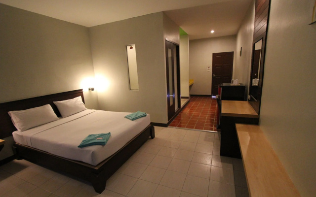 Paradise Resort
