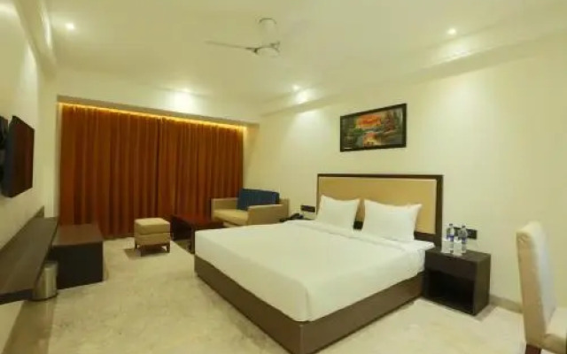 Centrum Hotel by Brijwasi