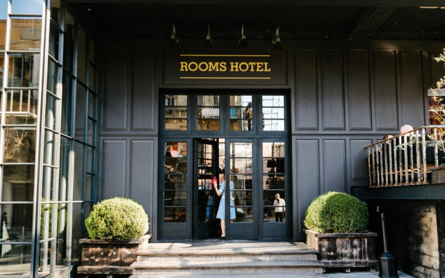 Отель Rooms Tbilisi Тбилиси вид на фасад