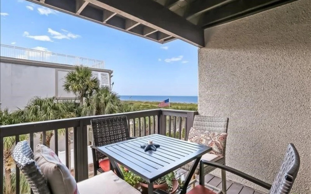 Sand Dollar Ocean View Condo With Salt Water Pool and Private Walkway to Beach by Redawning