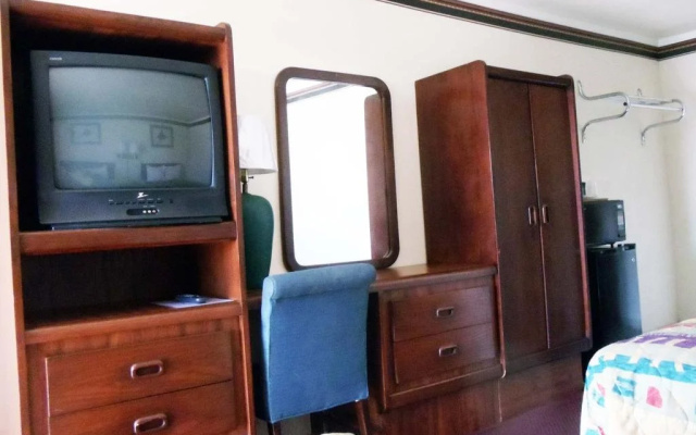 Antlers Budget Inn