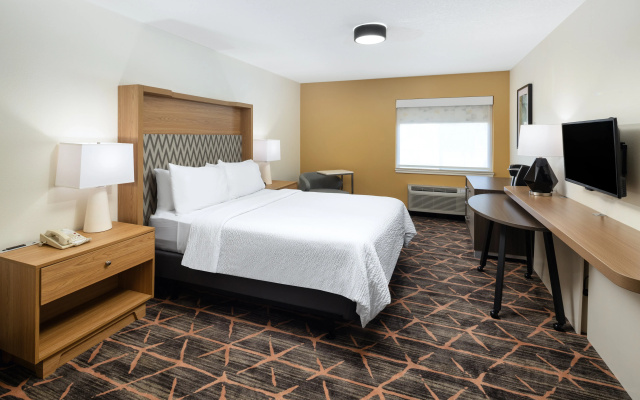 Holiday Inn Redding by IHG