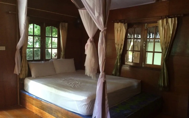 Phuritra Lipe Resort