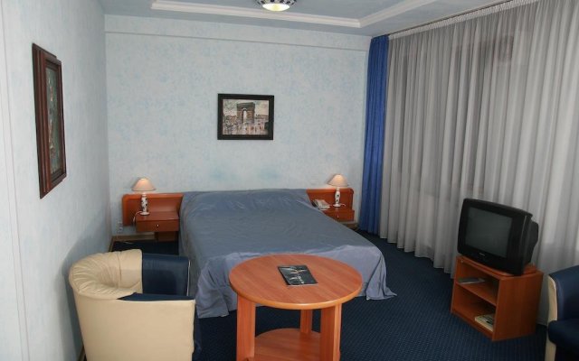 Гостиница Legion Hotel Украина, Донецк - 1 отзыв об отеле, цены и фото номеров - забронировать гостиницу Legion Hotel онлайн комната для гостей