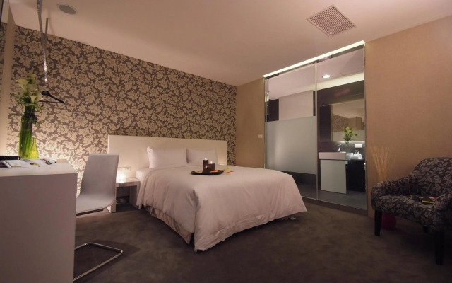 Hotel Purity