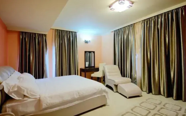 Hotel Heaven