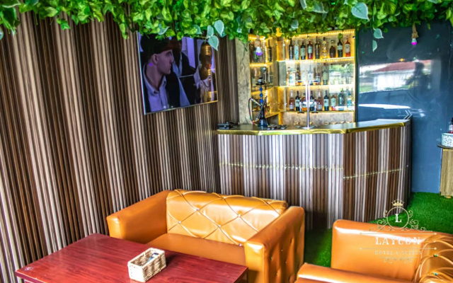 Отель Laycon Hotel and Suites