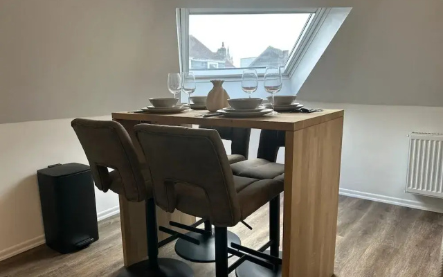 Cozy 1BR plus LR Apt Ghent Gravensteen