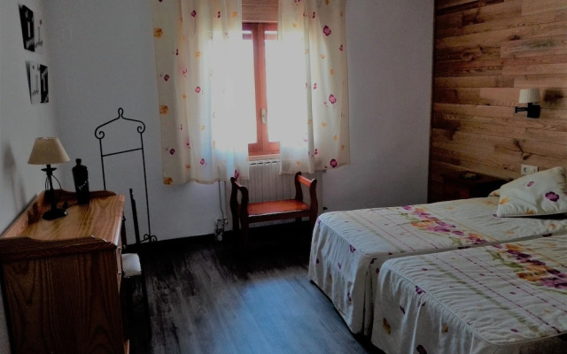Casa Rural Los Halcones(CASA RURAL LOS HALCONES)