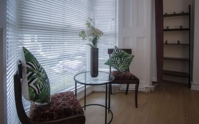 Langland Road - 1 Bedroom - Mumbles