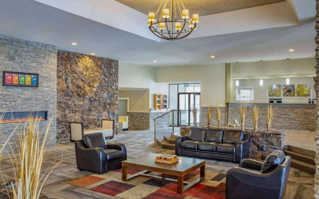 Days Inn & Conference Centre by Wyndham Cranbrook